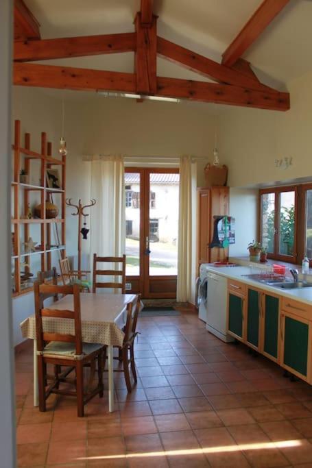 Gite Dans Un Hameau De Charme Castelnau-Durban Esterno foto